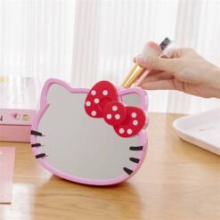 Alternative view of آينه تپلی كيتی