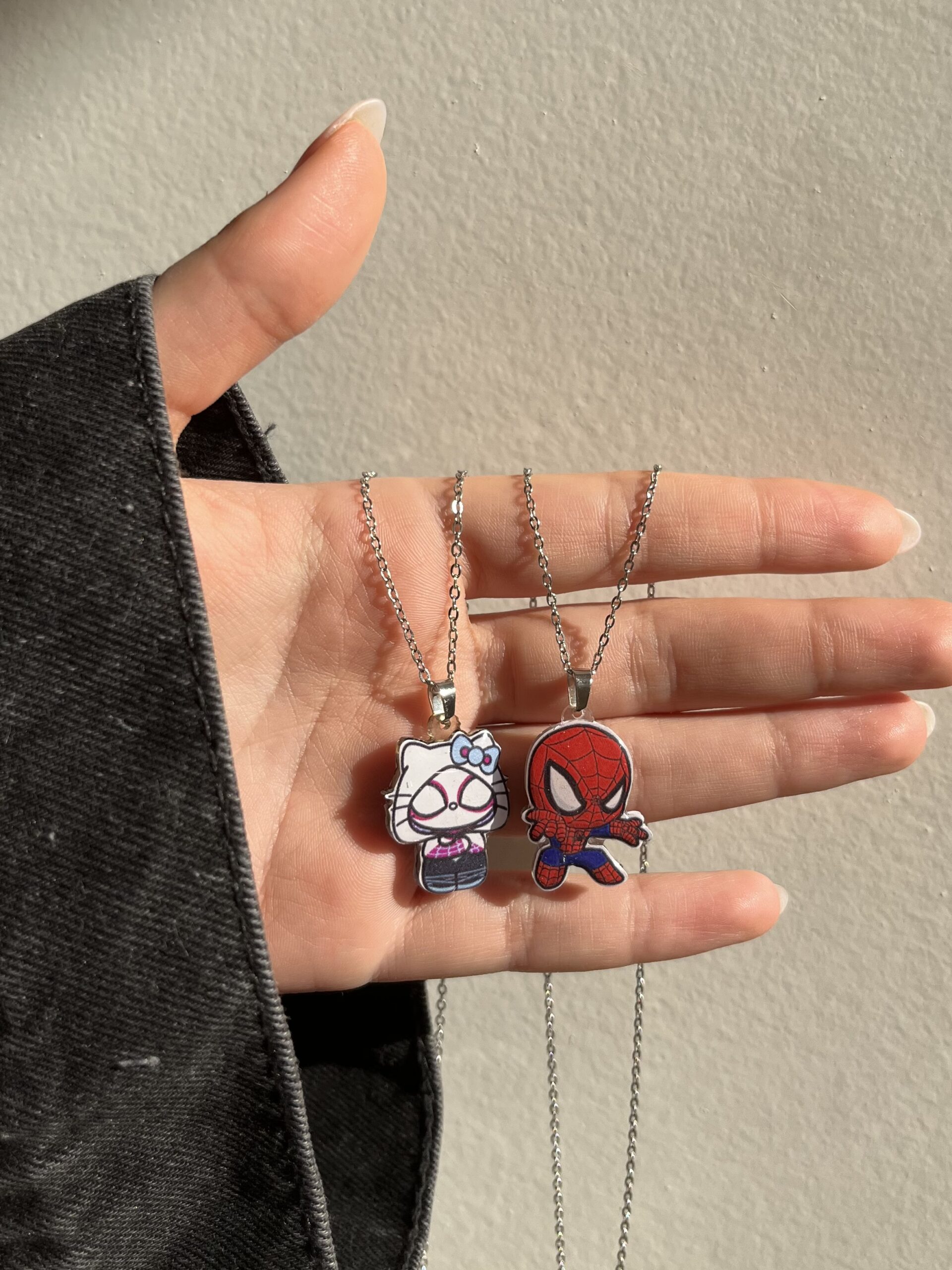 گردنبند ست دونفره دوستی کیتی و مردعنکبوتی کد 1787