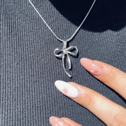 Alternative view of گردنبند پاپیون مینیمال کد 2257