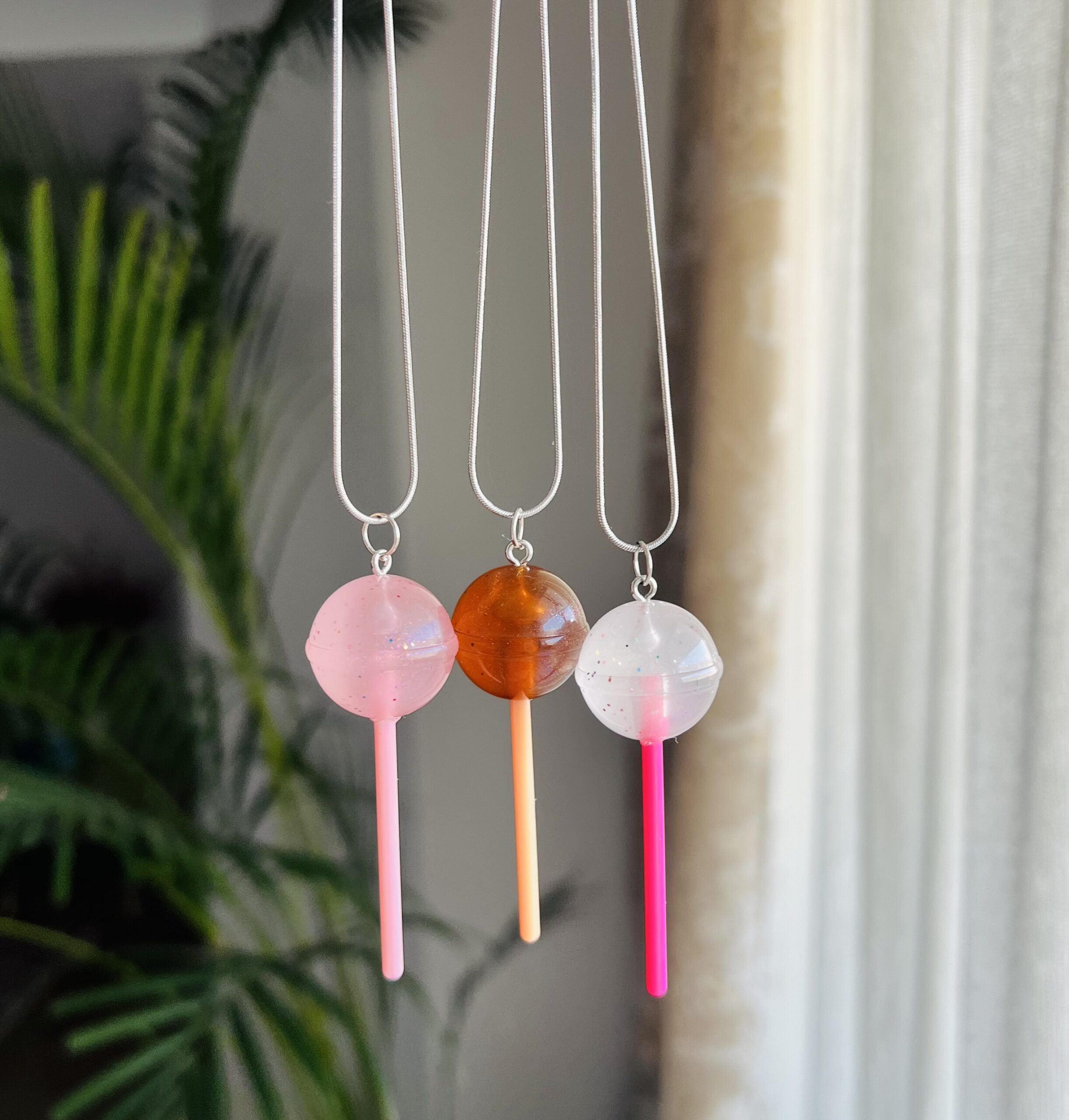 گردنبند سوارسکی طرح آبنبات چوبی کد 2200 - Image 2