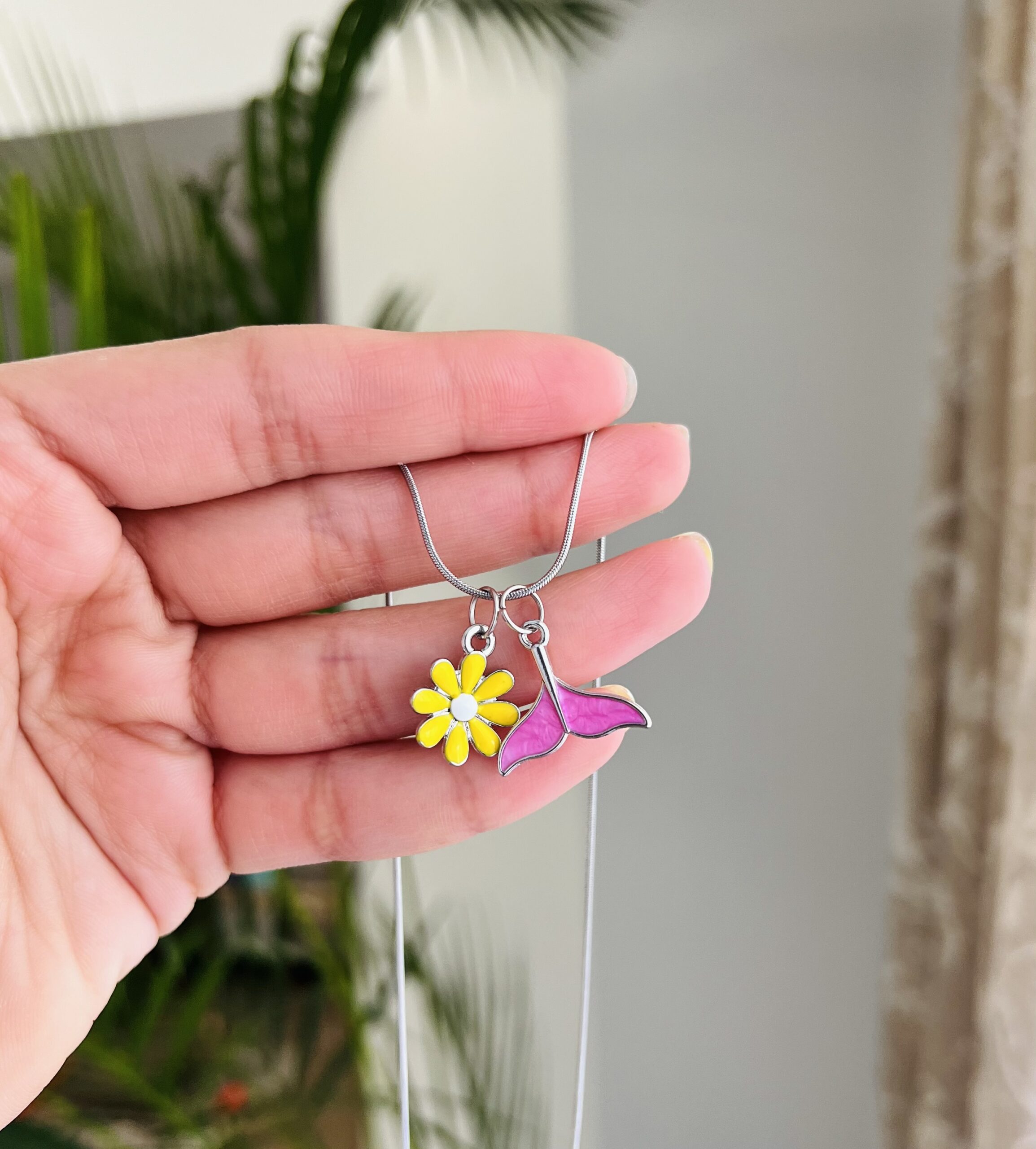 گردنبند سوارسکی طرح بال و شکوفه کد 2204 - Image 3