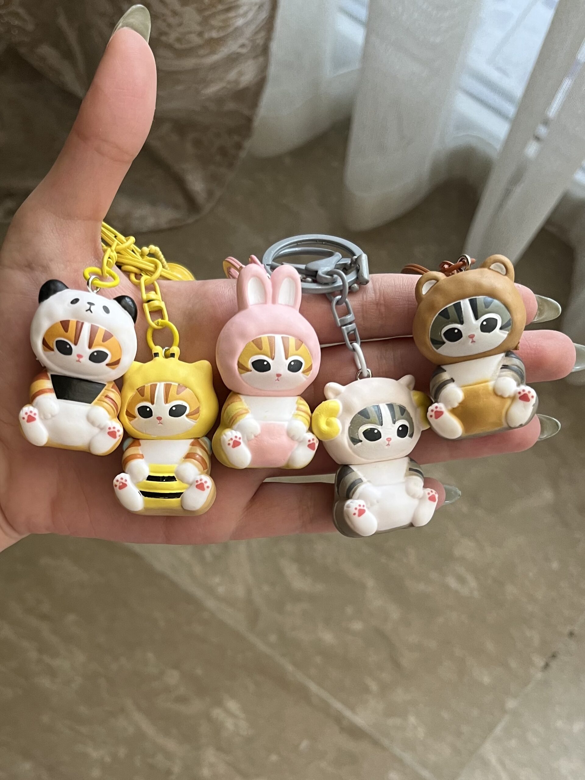 جاکلیدی گربه کلاه دار کد 2644