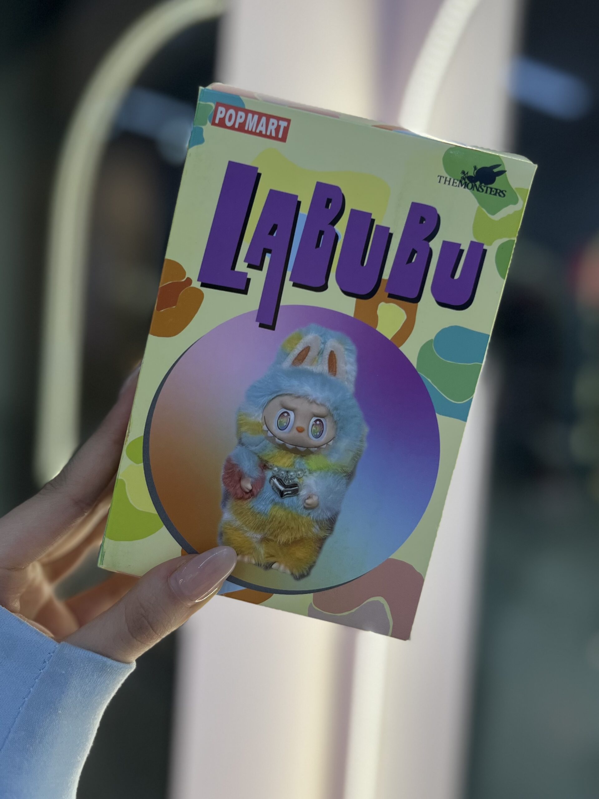 بلایند باکس سوپرایزی لبوبو گردنبند دار کد 2803