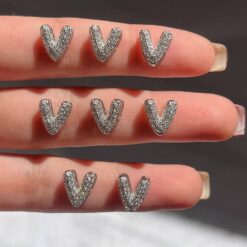 پلاک سوارسکی فول نگین حرف V کد 4681